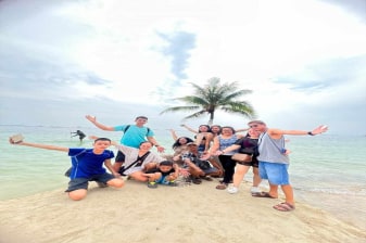 3-Hour Boracay Land Tour with Mangrove Park and Puka Beach