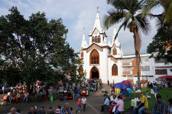 2-Hour Walking Tour of Manizales with Cathedral and Bolívar Square