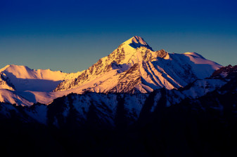 1-Day Nagarjun Hill Hike in Kathmandu Valley with Himalayan Views