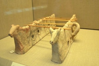 1-Hour Museum of Prehistoric Thera Tour in Santorini with Expert Guide