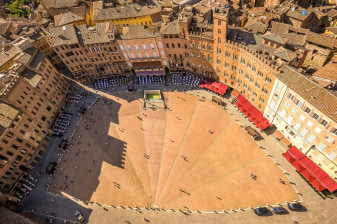 3-Hour Siena Walking Tour with Valdimontone Museum and Piazza del Campo