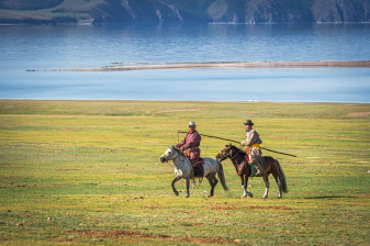 9-Day Mongolia Cultural Tour with Khuvsgul Lake and Reindeer Village