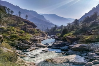 3-Day Kasol and Kheerganga Hiking Tour with Camping and Hot Springs