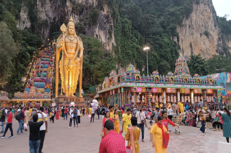 5-Hour Batu Caves and Kuala Lumpur Heritage Tour with Rainbow Stairs