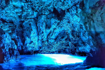 10-Hour Island Boat Tour from Split with Blue Cave and Hvar
