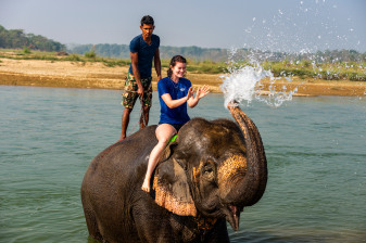 9-Day Nepal Adventure Tour with Kathmandu Heritage and Chitwan
