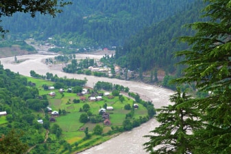 3-Day Kashmir Tour from Lahore with Sharda, Keran and Arrang Kel