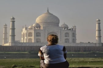 13-Hour Taj Mahal and Agra Tour from Delhi by Gatimaan Express