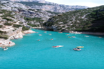 8-Hour Verdon Gorges Tour with Valensole Lavender and Moustier