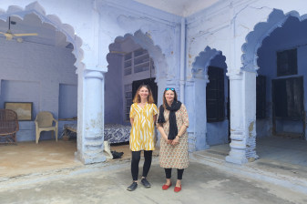2-Hour Heritage Walking Tour of Lucknow Old City with Rumi Gate
