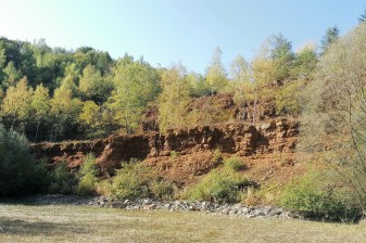 4-Hour Terres Rouges Hike in Luxembourg's Historic Red Rock Lands