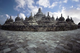 5-Day Java Cultural Tour with Bromo Sunrise and Ijen Trek