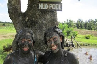 4-Hour Mud Therapy and Shopping Tour in Nadi with Sabeto Hot Pools