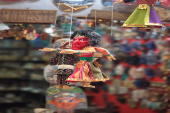 Half Day Walking Tour Through Kathmandu's Market Alleys: Threads of the Old City
