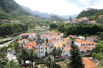 7-Hour Madeira Island Highlights Tour with Porto Moniz and Santana