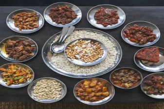 1-Day Kirtipur and Chobhar Hike with Newari Food Tasting