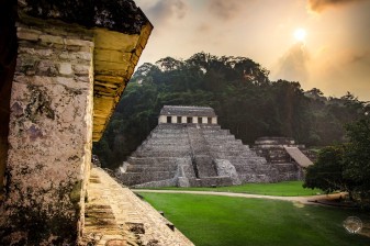 1-Day Palenque Archaeological Tour with Misol-Há Waterfall