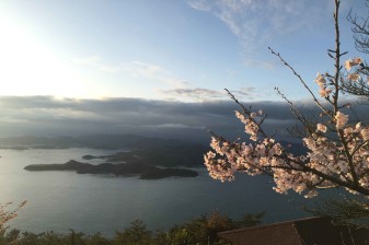 4-Hour Private Driving Tour of Mihara with Lookouts and Okonomiyaki