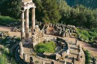 Full-Day Delphi Tour from Athens with Temple of Apollo Visit