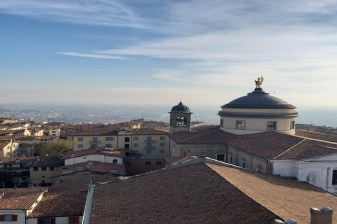 1-Hour Bergamo Walking Tour through the Upper Town and Venetian Walls