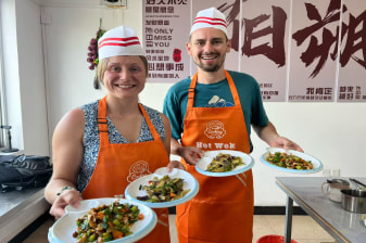 5-Hour Yangshuo Cooking Class with Market Visit and Guangxi Cuisine