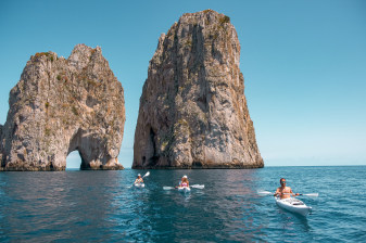 1-Hour Capri Kayaking Adventure with Green Cave and Faraglioni