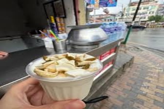 3-Hour Kathmandu Food and Drink Walking Tour through Thamel and Ason