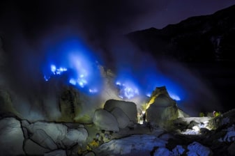 4-Day Mount Bromo and Mount Ijen Trek from Surabaya with Blue Fire