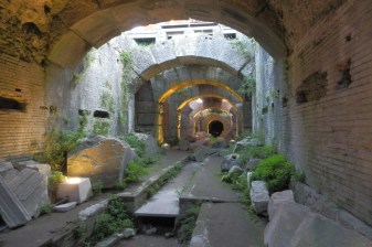 4-Hour Gladiator Museum Tour in Santa Maria Capua Vetere with Coffee