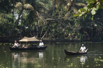 9-Day Kochi to Goa Tour with Backwaters, Temples and Beaches