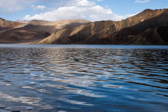 1-Day Pangong Lake Tour from Leh with Private Driver