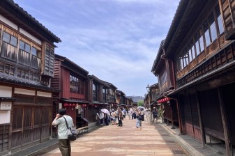 7-Hour Kanazawa Heritage Tour with Kenroku-en and Geisha District