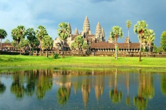 2-Day Angkor Temple Tour from Siem Reap with Sunrise and Beng Mealea