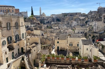 2-Hour Matera Sassi Tour through the City of Caves