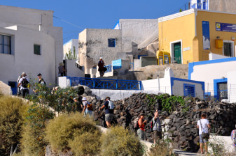 6-Hour Therasia Trekking Tour from Santorini with Homemade Wine