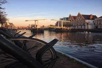 8-Hour Haarlem City Tour with Dutch Tastings and Dune Reserve Ride