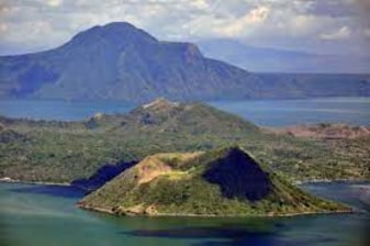 8-Hour Tagaytay Panoramic View Tour from Manila with Taal Volcano