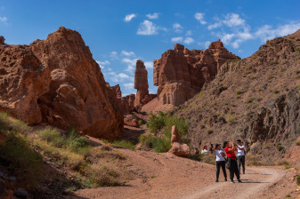 8-Hour Charyn Canyon Day Trip from Almaty with Village Lunch