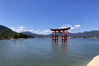 6-Hour Hiroshima and Miyajima Private Tour with Mt. Misen and Okonomiyaki