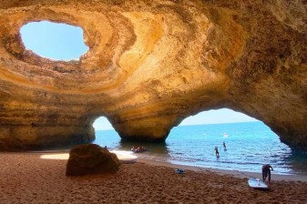 2-Hour Benagil Caves Boat Tour from Portimão