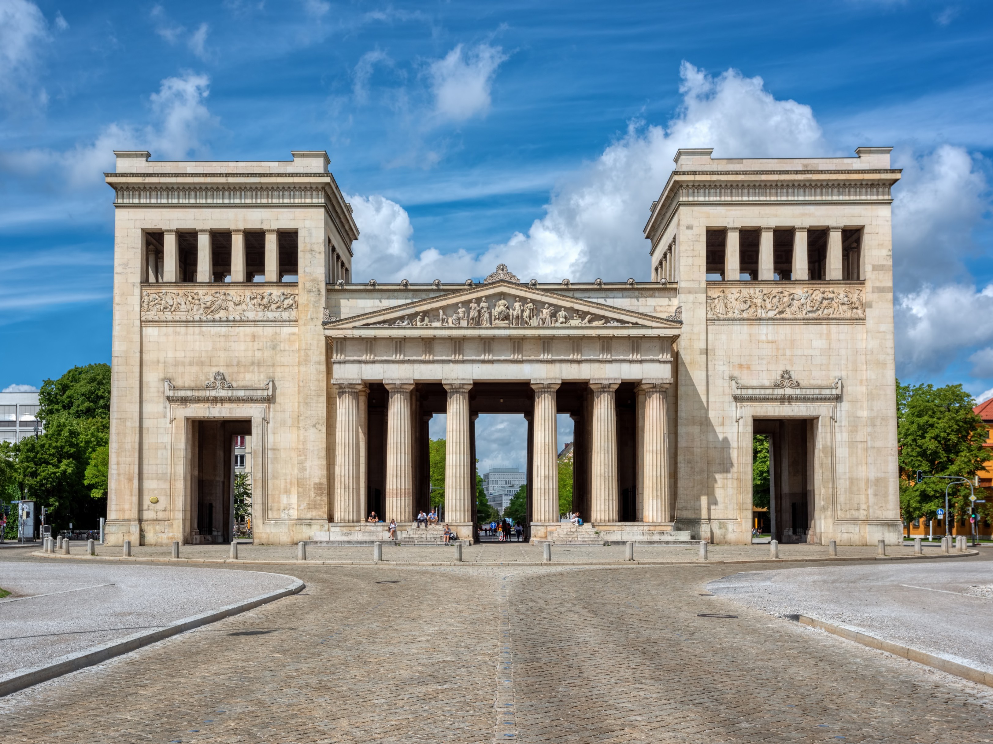 Königsplatz | Munich Private Tours | Travel Curious