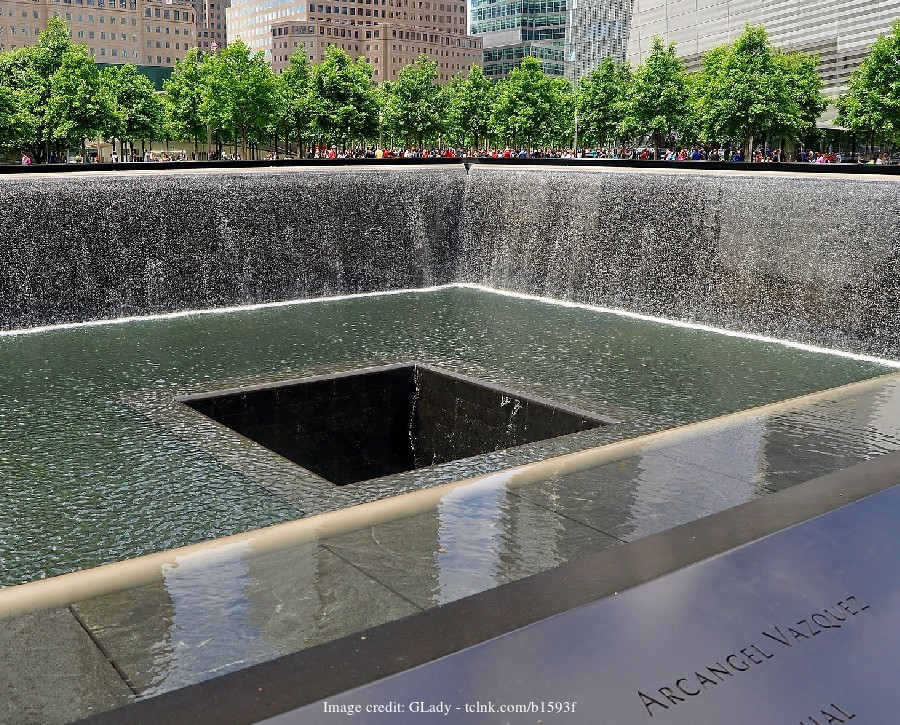 Lower Manhattan, Ground Zero & 9/11 Museum: Private Walking Tour