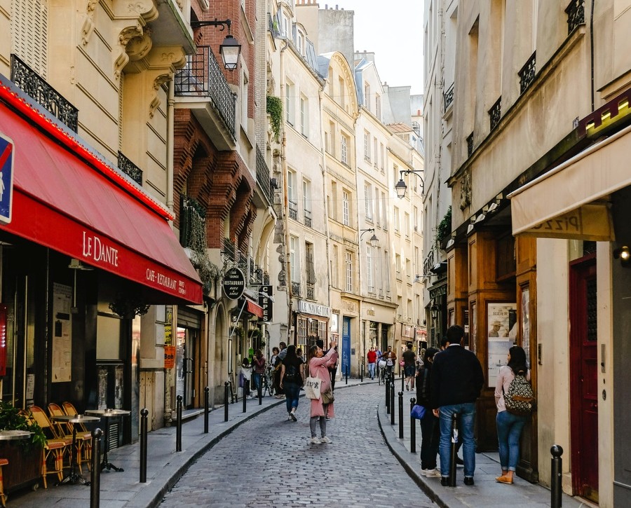 The Latin Quarter Tours | Paris Tours | Travelcurious.com