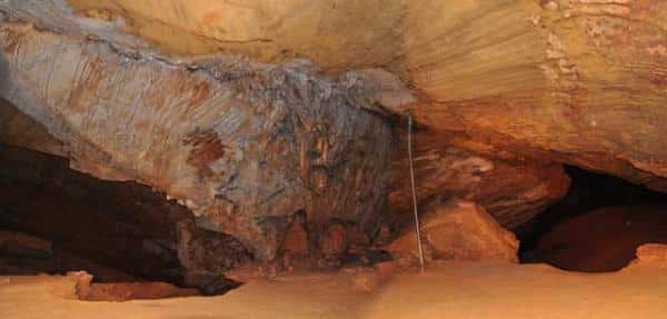 kailash_caves