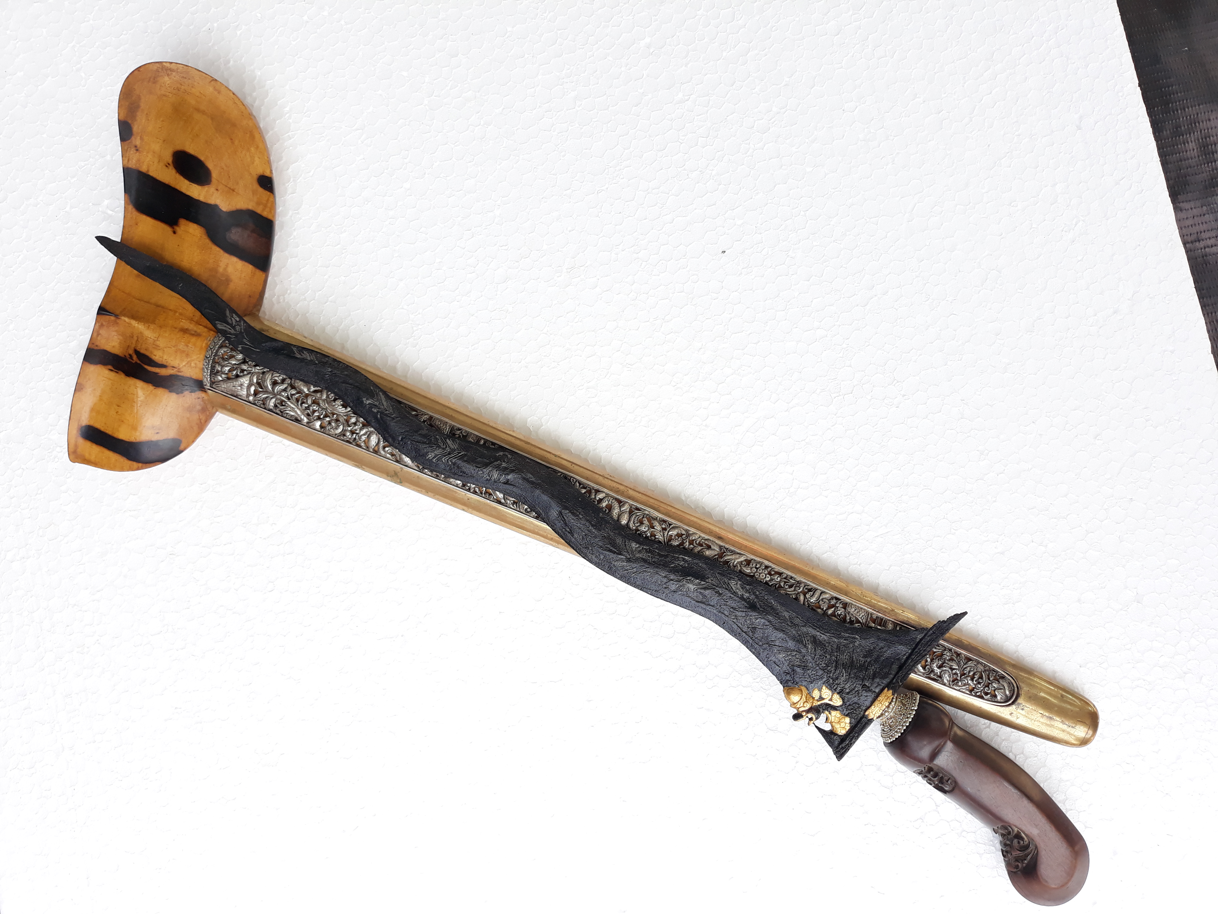 harga keris omyang asli