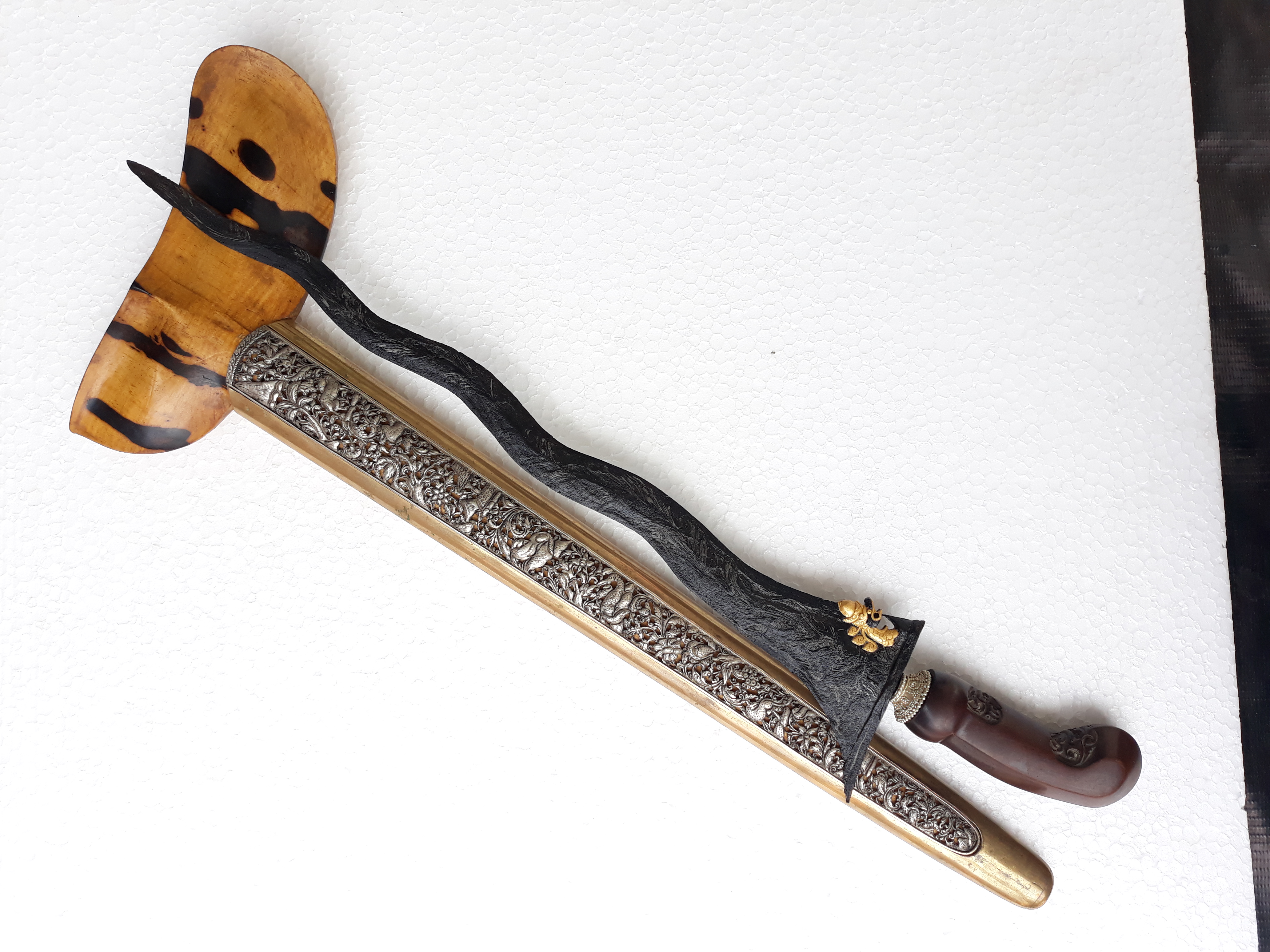 gambar keris jangkung asli