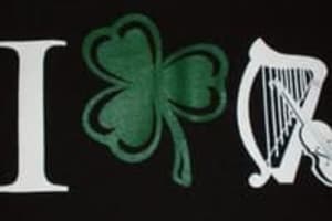 Mullaney's Harp & Fiddle Irish Pub