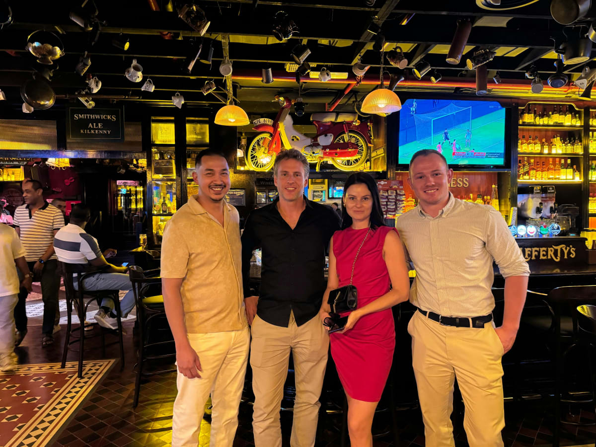 100 Cities Project: Cincinnati | Dinner with New Friends