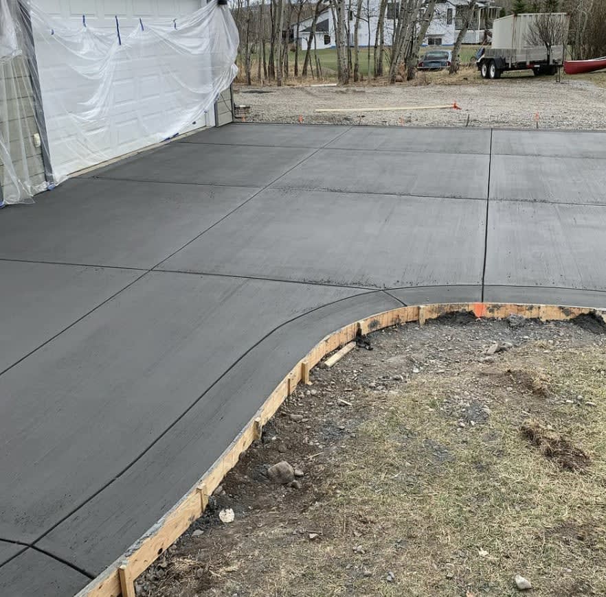 LG Construction Services LLC