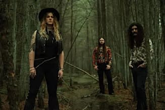 Heavy Temple w/ Crystal Spiders & Narcan Barbie